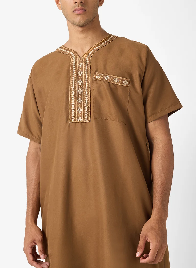 Robert Wood  V Neck Classic Thobe for Men | Best Price UAE